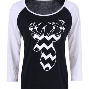 New Holiday Reindeer 7/8 th long sleeve t-shirt small